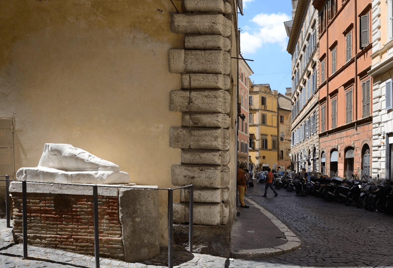 strada-con-piede https://marblefootapart.it/wp-content/uploads/2024/01/strada-con-piede.jpg